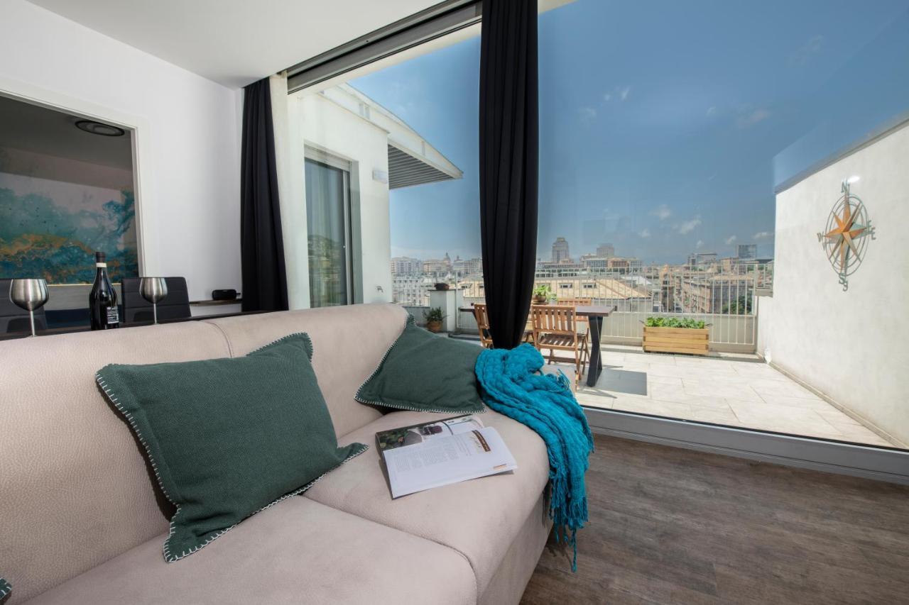 Attico Luxury Con Parcheggio E Terrazza Vista Mozzafiato Apartamento Génova Exterior foto