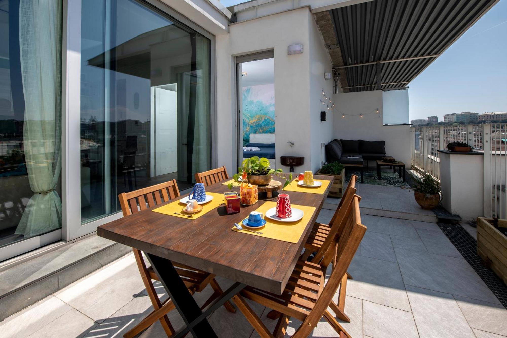 Attico Luxury Con Parcheggio E Terrazza Vista Mozzafiato Apartamento Génova Exterior foto