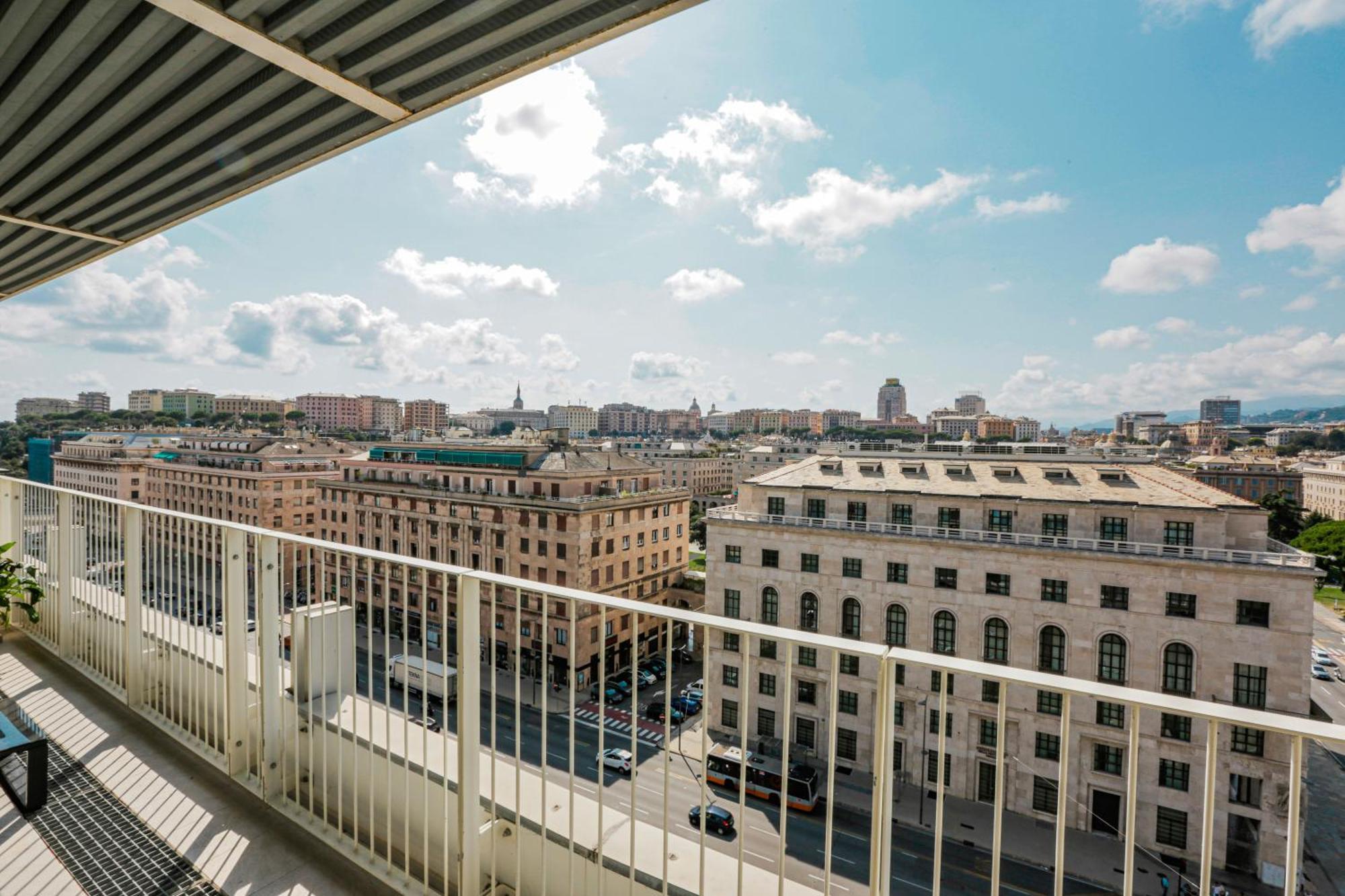 Attico Luxury Con Parcheggio E Terrazza Vista Mozzafiato Apartamento Génova Exterior foto