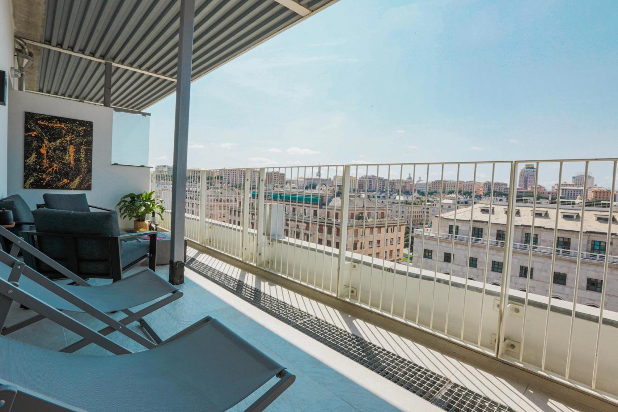 Attico Luxury Con Parcheggio E Terrazza Vista Mozzafiato Apartamento Génova Exterior foto