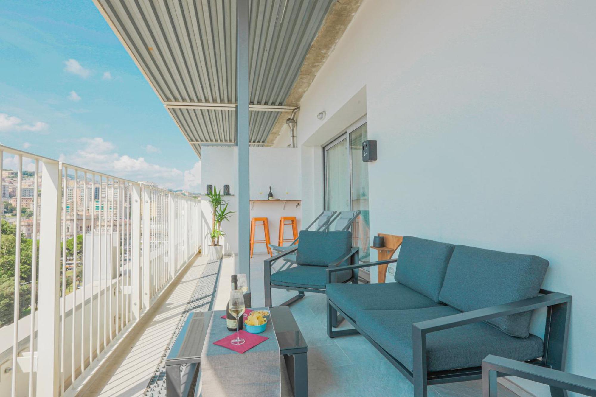 Attico Luxury Con Parcheggio E Terrazza Vista Mozzafiato Apartamento Génova Quarto foto